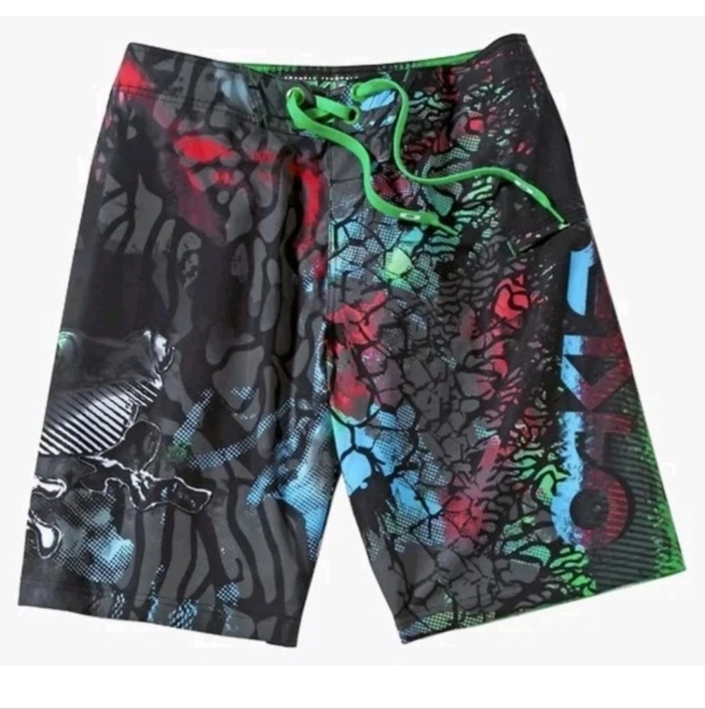 Oakley Frogyle Tech Surfer Boardshorts Sz 32 Green Frog Amphibian Graphic Resort